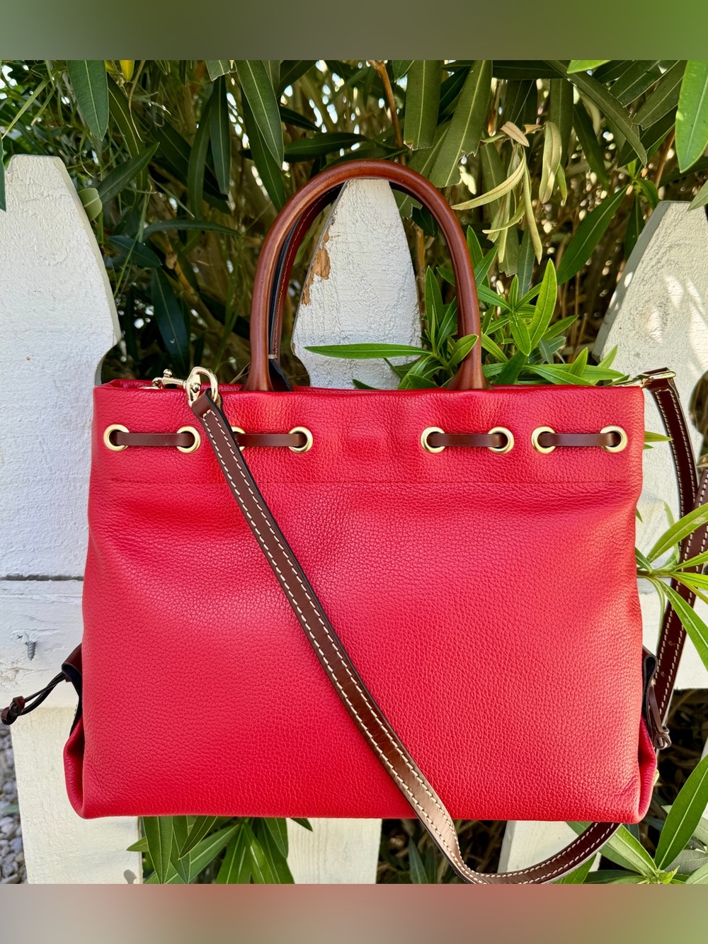 Dooney & Bourke Wakefield Tassel Tote Red Pebble Leather + Extension Strap - Picture 4 of 10